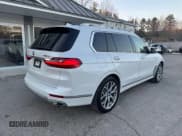 ✅ 2020 BMW X7 xDrive40i • VIN: 5UXCW2C05L9A03397 • Lot: 42877485. Wystawiony na Copart z przebiegiem 141 656 mil. Bezpłatny archiwum sprzedaży aukcyjnych z USA i szczegółowy raport historii pojazdu na DreamBid. Zdjęcie 4.