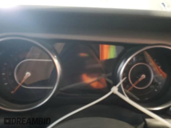 ✅ 2020 Jeep Wrangler Unlimited Willys • VIN: 1C4HJXDM2LW345683 • Lot: 57156215. Wystawiony na Copart z przebiegiem Nie podano. Bezpłatny archiwum sprzedaży aukcyjnych z USA i szczegółowy raport historii pojazdu na DreamBid. Zdjęcie 9.