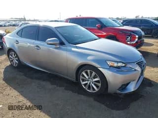 ✅ 2016 Lexus IS 200t • VIN: JTHBA1D24G5026054 • Lot: 43844973. Wystawiony na IAAI z przebiegiem 64 517 mil. Bezpłatny archiwum sprzedaży aukcyjnych z USA i szczegółowy raport historii pojazdu na DreamBid. Zdjęcie 1.