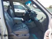 ✅ 2001 Lincoln Navigator • VIN: 5LMEU27A71LJ02425 • Lot: 43166677. Listed on IAAI with Not provided. Free auction sales archive from the USA and detailed vehicle history report at DreamBid. Image 5.