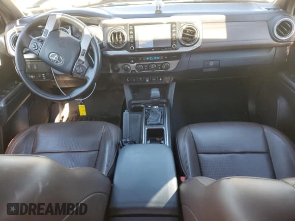 ✅ 2020 Toyota Tacoma Limited • VIN: 3TMGZ5AN9LM334265 • Лот: 85927495. Опубликован ранее на Copart с пробегом 67 334 миль. Бесплатный доступ к архиву аукционных продаж из США и подробный отчёт об истории автомобиля на DreamBid. Изображение 8.