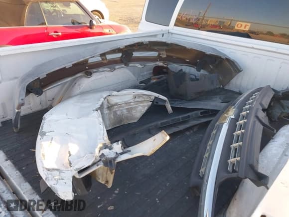 ✅ 2000 Chevrolet Silverado 1500 LS • VIN: 2GCEC19T4Y1351784 • Лот: 43633127. Опубликован ранее на IAAI с пробегом 178 504 миль. Бесплатный доступ к архиву аукционных продаж из США и подробный отчёт об истории автомобиля на DreamBid. Изображение 12.