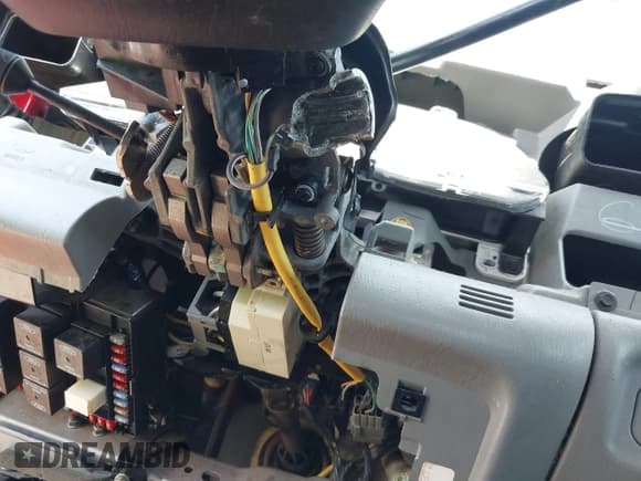 ✅ 2003 Ford F-350 XL • VIN: 1FTSW31P13EC53730 • Лот: 42769994. Опубликован ранее на IAAI с пробегом Не указан. Бесплатный доступ к архиву аукционных продаж из США и подробный отчёт об истории автомобиля на DreamBid. Изображение 6.