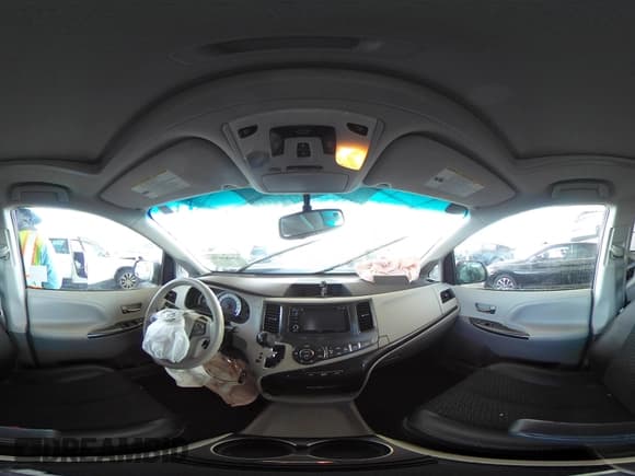 ✅ 2014 Toyota Sienna SE • VIN: 5TDXK3DC8ES485443 • Lot: 42685176. Listed on IAAI with 91,853 mi. Free auction sales archive from the USA and detailed vehicle history report at DreamBid. Image 19.