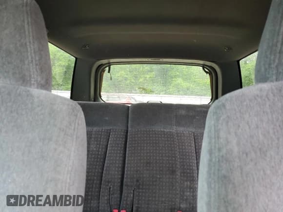 ✅ 1998 Chevrolet Blazer LS • VIN: 1GNDT13W6W2283281 • Lot: 56874835. Wystawiony na Copart z przebiegiem 277 237 mil. Bezpłatny archiwum sprzedaży aukcyjnych z USA i szczegółowy raport historii pojazdu na DreamBid. Zdjęcie 10.