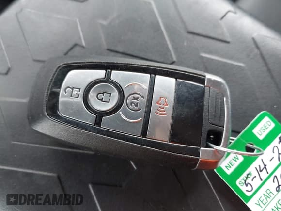 ✅ 2023 Ford Bronco Raptor • VIN: 1FMEE5JR9PLB23222 • Lot: 42376438. Wystawiony na IAAI z przebiegiem 7 447 mil. Bezpłatny archiwum sprzedaży aukcyjnych z USA i szczegółowy raport historii pojazdu na DreamBid. Zdjęcie 11.