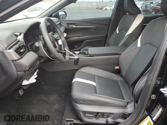 ✅ 2025 Toyota Camry SE • VIN: 4T1DAACK4SU603199 • Lot: 70231785. Listed on Copart with 1,696 mi. Free auction sales archive from the USA and detailed vehicle history report at DreamBid. Image 7.