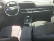 ✅ 2025 Kia K4 LXS • VIN: 3KPFT4DE6SE132687 • Lot: 87282025. Wystawiony na Copart z przebiegiem 5 882 mil. Bezpłatny archiwum sprzedaży aukcyjnych z USA i szczegółowy raport historii pojazdu na DreamBid. Zdjęcie 8.