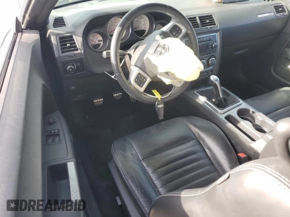 ✅ 2012 Dodge Challenger R/T • VIN: 2C3CDYBT7CH109843 • Lot: 84873074. Wystawiony na Copart z przebiegiem 68 466 mil. Bezpłatny archiwum sprzedaży aukcyjnych z USA i szczegółowy raport historii pojazdu na DreamBid. Zdjęcie 8.