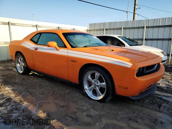 ✅ 2012 Dodge Challenger R/T Classic • VIN: 2C3CDYBT7CH150053 • Lot: 73786944. Wystawiony na Copart z przebiegiem Nie podano. Bezpłatny archiwum sprzedaży aukcyjnych z USA i szczegółowy raport historii pojazdu na DreamBid. Zdjęcie 4.