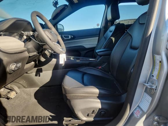 ✅ 2025 Jeep Compass Limited • VIN: 3C4NJDCN5ST546607 • Lot: 90459595. Listed on Copart with 13,243 mi. Free auction sales archive from the USA and detailed vehicle history report at DreamBid. Image 7.