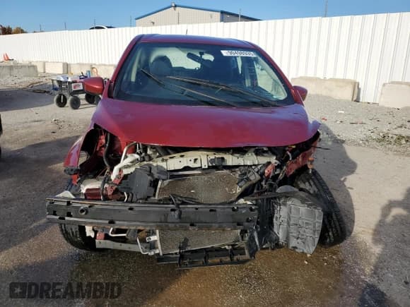 ✅ 2016 Nissan Note SV • VIN: 3N1CE2CP1GL351020 • Lot: 90498935. Wystawiony na Copart z przebiegiem 140 738 mil. Bezpłatny archiwum sprzedaży aukcyjnych z USA i szczegółowy raport historii pojazdu na DreamBid. Zdjęcie 5.