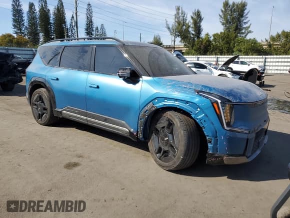 ✅ 2024 Kia EV9 GT-Line • VIN: KNDAEFS5XR6026097 • Лот: 42690075. Опубликован ранее на Copart с пробегом 9 209 миль. Бесплатный доступ к архиву аукционных продаж из США и подробный отчёт об истории автомобиля на DreamBid. Изображение 4.