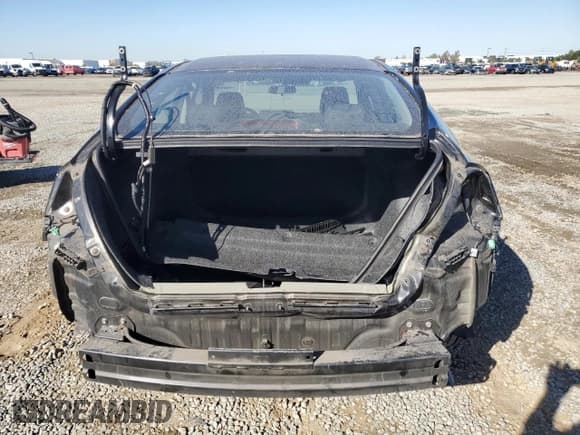 ✅ 2019 Honda Civic LX • VIN: 19XFC2F69KE211345 • Lot: 85010355. Wystawiony na Copart z przebiegiem 62 365 mil. Bezpłatny archiwum sprzedaży aukcyjnych z USA i szczegółowy raport historii pojazdu na DreamBid. Zdjęcie 6.