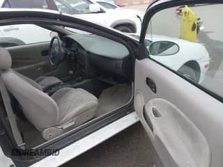 ✅ 2002 Saturn SC • VIN: 1G8ZY12732Z161127 • Лот: 43762261. Опубликован ранее на IAAI с пробегом 182 657 миль. Бесплатный доступ к архиву аукционных продаж из США и подробный отчёт об истории автомобиля на DreamBid. Изображение 5.