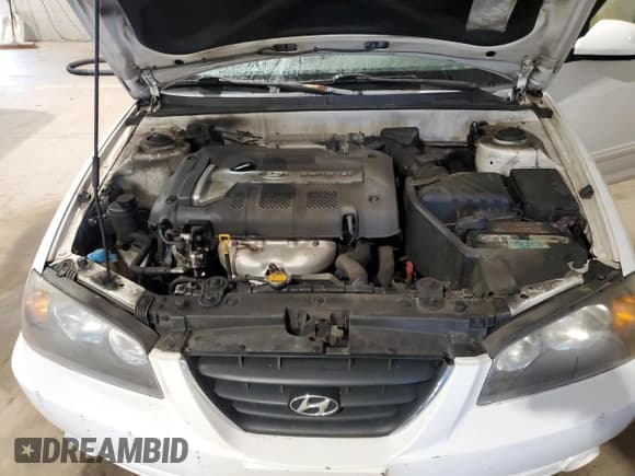 ✅ 2005 Hyundai Elantra GLS • VIN: KMHDN46D25U985644 • Lot: 70808565. Wystawiony na Copart z przebiegiem 71 024 mil. Bezpłatny archiwum sprzedaży aukcyjnych z USA i szczegółowy raport historii pojazdu na DreamBid. Zdjęcie 11.