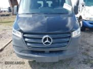 ✅ 2019 Mercedes-Benz Sprinter Passenger • VIN: WDZPF0CD5KP160624 • Lot: 41709866. Listed on IAAI with 96,246 mi. Free auction sales archive from the USA and detailed vehicle history report at DreamBid. Image 6.