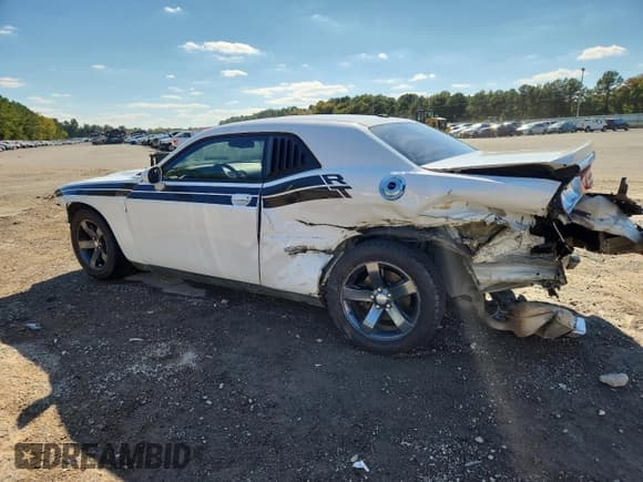 ✅ 2013 Dodge Challenger SXT • VIN: 2C3CDYAG9DH515824 • Lot: 90380135. Wystawiony na Copart z przebiegiem 138 776 mil. Bezpłatny archiwum sprzedaży aukcyjnych z USA i szczegółowy raport historii pojazdu na DreamBid. Zdjęcie 2.