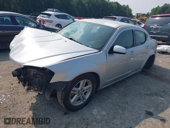 ✅ 2012 Dodge Avenger SXT • VIN: 1C3CDZCB9CN209185 • Lot: 42416015. Listed on IAAI with 243,021 mi. Free auction sales archive from the USA and detailed vehicle history report at DreamBid. Image 18.