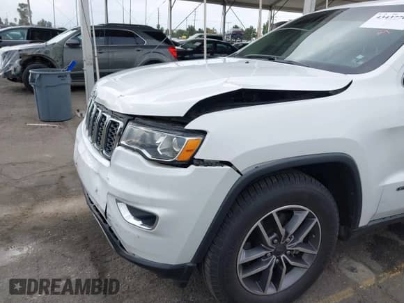 2020 Jeep Grand Cherokee Limited с VIN 1C4RJEBG9LC127991, выставлен на аукционе IAAI как лот 43437765 с пробегом 96 337 миль миль и . История ставок и продаж доступна на DreamBid. Изображение 6.