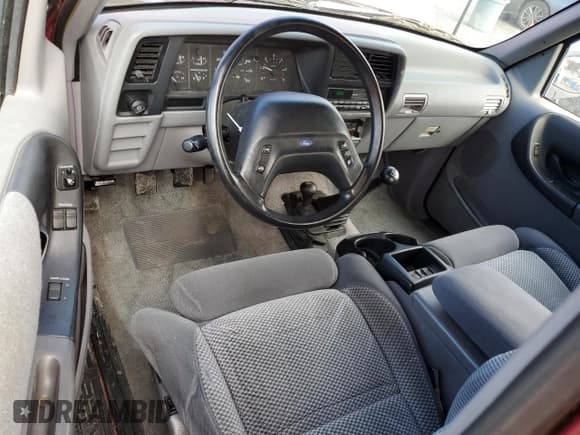 ✅ 1993 Ford Ranger XL • VIN: 1FTCR15U3PPA28445 • Lot: 47423255. Listed on Copart with 352,869 mi. Free auction sales archive from the USA and detailed vehicle history report at DreamBid. Image 8.