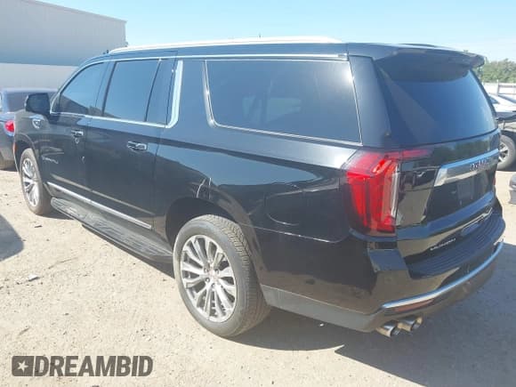 ✅ 2021 GMC Yukon XL Denali • VIN: 1GKS2JKL9MR436464 • Lot: 43321653. Listed on IAAI with 104,140 mi. Free auction sales archive from the USA and detailed vehicle history report at DreamBid. Image 3.