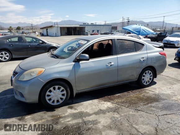 ✅ 2013 Nissan Versa S • VIN: 3N1CN7AP6DL838919 • Lot: 80683185. Listed on Copart with 177,713 mi. Free auction sales archive from the USA and detailed vehicle history report at DreamBid. Image 1.