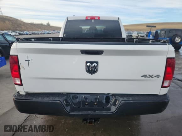✅ 2018 Ram 1500 Tradesman • VIN: 1C6RR7FG3JS237640 • Lot: 90816145. Wystawiony na Copart z przebiegiem 147 629 mil. Bezpłatny archiwum sprzedaży aukcyjnych z USA i szczegółowy raport historii pojazdu na DreamBid. Zdjęcie 6.