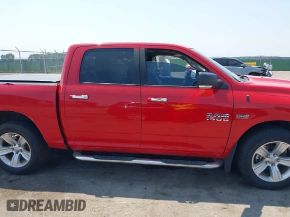 ✅ 2014 Ram 1500 Lone Star • VIN: 1C6RR7LT9ES256510 • Lot: 42469384. Listed on IAAI with 271,864 mi. Free auction sales archive from the USA and detailed vehicle history report at DreamBid. Image 13.