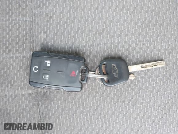 ✅ 2014 Chevrolet Silverado 1500 Work Truck • VIN: 1GCNCPEH2EZ380403 • Лот: 43257822. Опубликован ранее на IAAI с пробегом 169 115 миль. Бесплатный доступ к архиву аукционных продаж из США и подробный отчёт об истории автомобиля на DreamBid. Изображение 11.