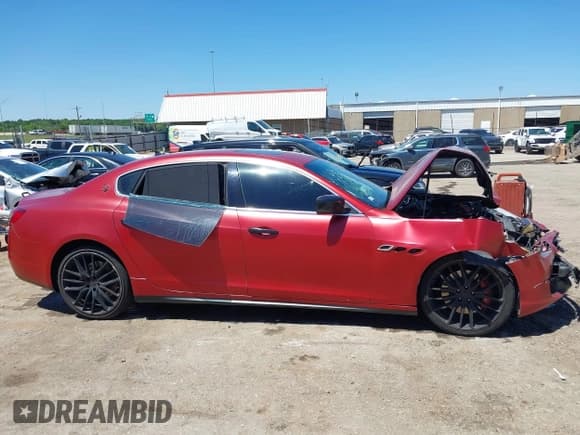 ✅ 2015 Maserati Quattroporte S Q4 • VIN: ZAM56RRA4F1143553 • Lot: 42308081. Listed on IAAI with 68,501 mi. Free auction sales archive from the USA and detailed vehicle history report at DreamBid. Image 13.