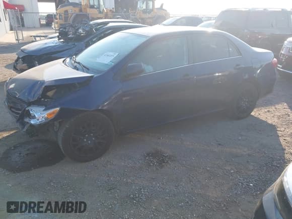 ✅ 2013 Toyota Corolla LE • VIN: 5YFBU4EE6DP079856 • Лот: 43363219. Опубликован ранее на IAAI с пробегом 232 374 миль. Бесплатный доступ к архиву аукционных продаж из США и подробный отчёт об истории автомобиля на DreamBid. Изображение 2.