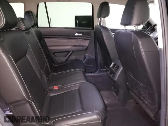 ✅ 2022 Volkswagen Atlas SE • VIN: 1V2LP2CA0NC505050 • Lot: 52202695. Listed on Copart with 28,477 mi. Free auction sales archive from the USA and detailed vehicle history report at DreamBid. Image 11.