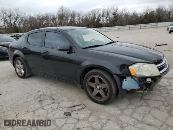 ✅ 2011 Dodge Avenger Lux • VIN: 1B3BD2FG0BN506884 • Lot: 84681074. Wystawiony na Copart z przebiegiem 163 963 mil. Bezpłatny archiwum sprzedaży aukcyjnych z USA i szczegółowy raport historii pojazdu na DreamBid. Zdjęcie 4.