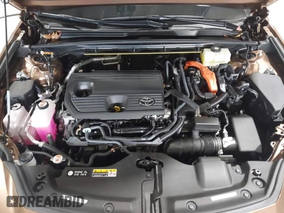 ✅ 2025 Toyota Crown XLE • VIN: JTDACAAJ6S3027956 • Lot: 43744579. Wystawiony na IAAI z przebiegiem 2 039 mil. Bezpłatny archiwum sprzedaży aukcyjnych z USA i szczegółowy raport historii pojazdu na DreamBid. Zdjęcie 10.