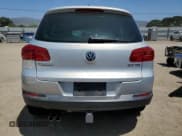 ✅ 2012 Volkswagen Tiguan LE • VIN: WVGAV7AX8CW568651 • Lot: 55969775. Listed on Copart with 113,503 mi. Free auction sales archive from the USA and detailed vehicle history report at DreamBid. Image 6.