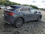✅ 2022 Audi Q3 Premium • VIN: WA1AUCF39N1048278 • Lot: 70220635. Wystawiony na Copart z przebiegiem 18 346 mil. Bezpłatny archiwum sprzedaży aukcyjnych z USA i szczegółowy raport historii pojazdu na DreamBid. Zdjęcie 3.