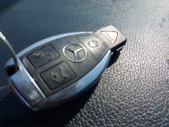 ✅ 2016 Mercedes-Benz E 350 Sport • VIN: WDDHF5KB7GB228160 • Lot: 43256800. Listed on IAAI with 129,924 mi. Free auction sales archive from the USA and detailed vehicle history report at DreamBid. Image 11.