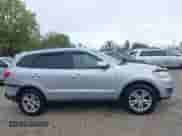2010 Hyundai Santa Fe SE с VIN 5NMSH4AG4AH355288, выставлен на аукционе IAAI как лот 43396362 с пробегом 221 786 миль миль и . История ставок и продаж доступна на DreamBid. Изображение 14.