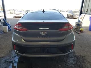 ✅ 2018 Hyundai Ioniq SEL • VIN: KMHC75LC1JU089918 • Lot: 45551965. Wystawiony na Copart z przebiegiem 79 109 mil. Bezpłatny archiwum sprzedaży aukcyjnych z USA i szczegółowy raport historii pojazdu na DreamBid. Zdjęcie 6.