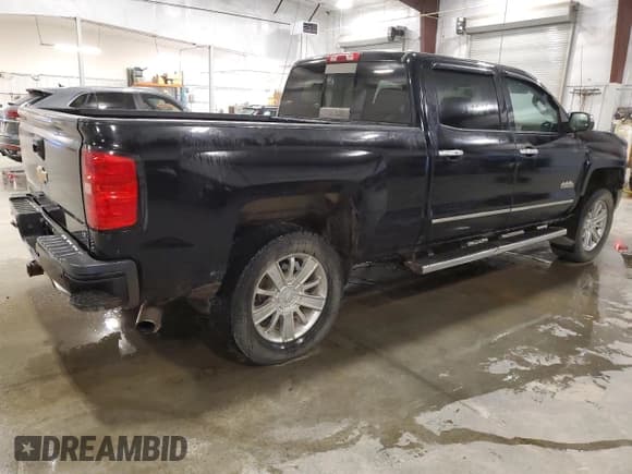 ✅ 2014 Chevrolet Silverado 1500 High Country • VIN: 3GCUKTEJ5EG324871 • Лот: 55596115. Опубликован ранее на Copart с пробегом 172 001 миль. Бесплатный доступ к архиву аукционных продаж из США и подробный отчёт об истории автомобиля на DreamBid. Изображение 3.