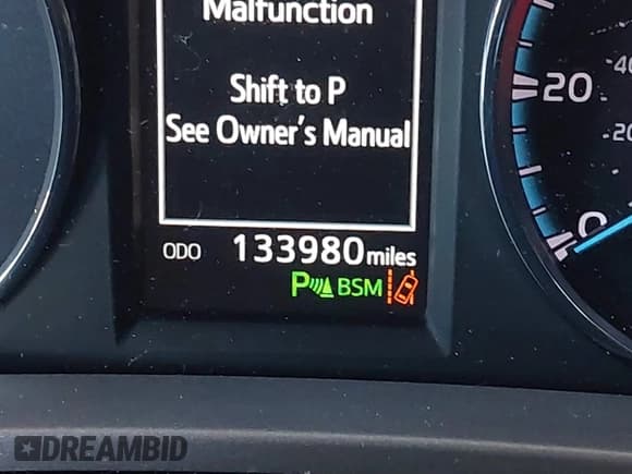 ✅ 2018 Toyota RAV4 Hybrid XLE • VIN: JTMRJREVXJD172978 • Лот: 43461828. Опубликован ранее на IAAI с пробегом 133 980 миль. Бесплатный доступ к архиву аукционных продаж из США и подробный отчёт об истории автомобиля на DreamBid. Изображение 15.