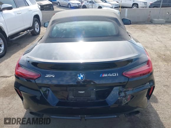✅ 2022 BMW Z4 sDriveM40i • VIN: WBAHF9C08NWX88691 • Lot: 40983519. Listed on IAAI with 11,108 mi. Free auction sales archive from the USA and detailed vehicle history report at DreamBid. Image 16.