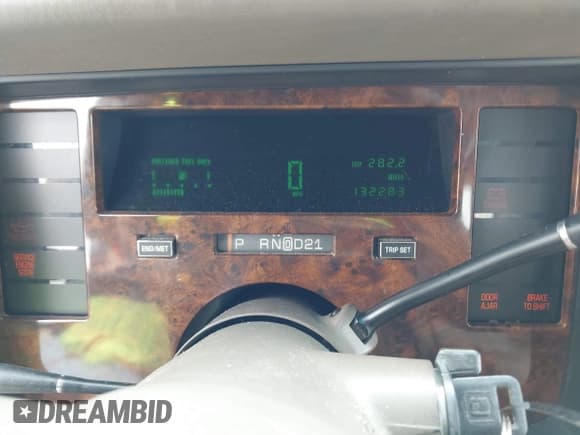 ✅ 1993 Cadillac Fleetwood • VIN: 1G6DW5279PR723636 • Лот: 42367303. Опубликован ранее на IAAI с пробегом 132 283 миль. Бесплатный доступ к архиву аукционных продаж из США и подробный отчёт об истории автомобиля на DreamBid. Изображение 7.