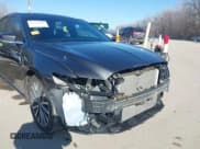 ✅ 2017 Lincoln Continental Select • VIN: 1LN6L9TP2H5606988 • Lot: 41516925. Listed on IAAI with 114,189 mi. Free auction sales archive from the USA and detailed vehicle history report at DreamBid. Image 6.