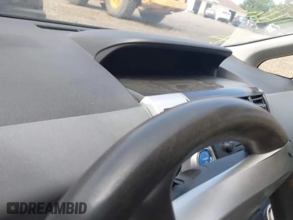 ✅ 2014 Toyota Prius Two • VIN: JTDZN3EU5E3301861 • Lot: 42621485. Listed on IAAI with Not provided. Free auction sales archive from the USA and detailed vehicle history report at DreamBid. Image 7.