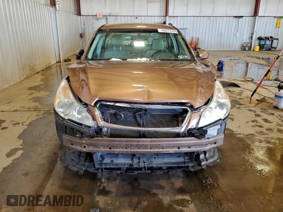 ✅ 2011 Subaru Legacy Premium • VIN: 4S3BMBC67B3255738 • Лот: 95273765. Опубликован ранее на Copart с пробегом 171 047 миль. Бесплатный доступ к архиву аукционных продаж из США и подробный отчёт об истории автомобиля на DreamBid. Изображение 5.