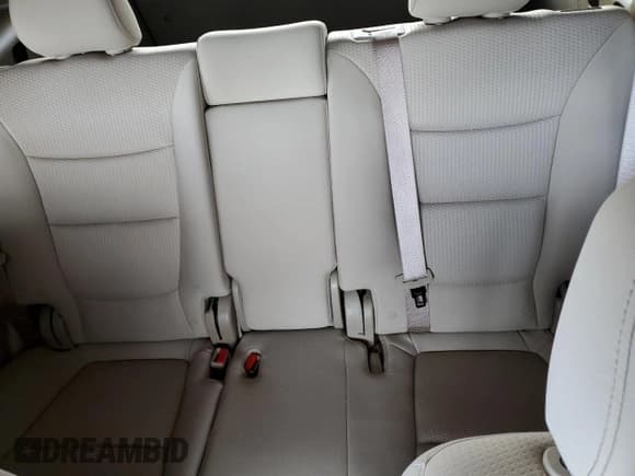 ✅ 2012 Kia Sorento LX • VIN: 5XYKT3A29CG190784 • Lot: 93637575. Wystawiony na Copart z przebiegiem 111 744 mil. Bezpłatny archiwum sprzedaży aukcyjnych z USA i szczegółowy raport historii pojazdu na DreamBid. Zdjęcie 10.