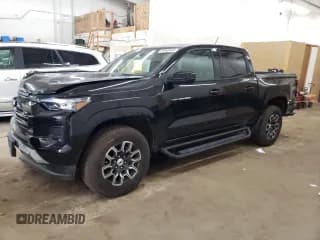 ✅ 2023 Chevrolet Colorado 4WD Z71 • VIN: 1GCPTDEK0P1170743 • Лот: 59940484. Опубликован ранее на Copart с пробегом 13 611 миль. Бесплатный доступ к архиву аукционных продаж из США и подробный отчёт об истории автомобиля на DreamBid. Изображение 1.