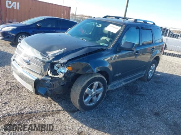 ✅ 2008 Ford Escape Limited • VIN: 1FMCU94198KD85403 • Lot: 43596601. Listed on IAAI with 139,290 mi. Free auction sales archive from the USA and detailed vehicle history report at DreamBid. Image 2.